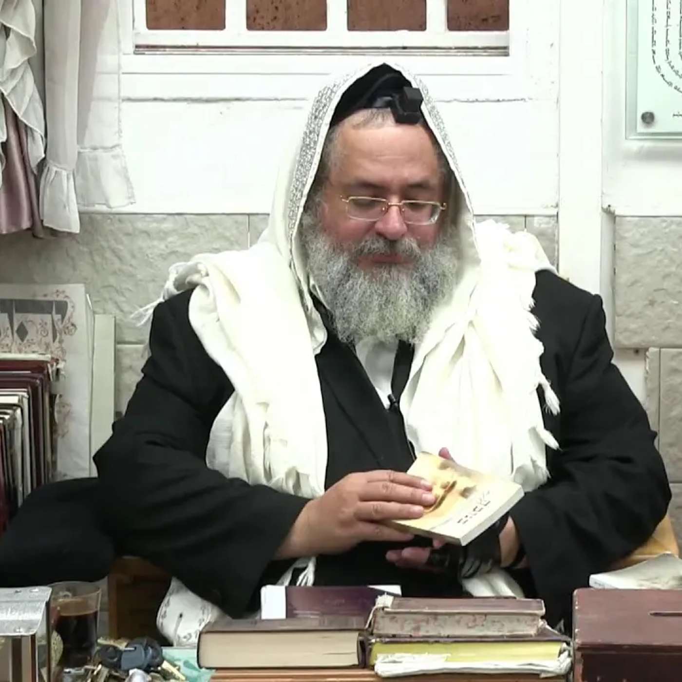 החיד''א-תניא יומי ובגובה העיניים-י''ז טבת תשפ''ו