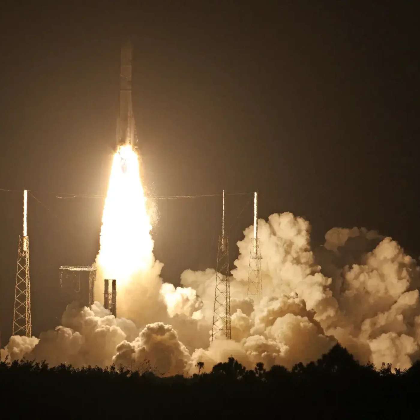 SpaceX Successfully Delivers 22 Starlink Satellites, American Lunar Lander Peregrine Explodes, Apple Relocates Siri Improvement Team to Texas, and more...