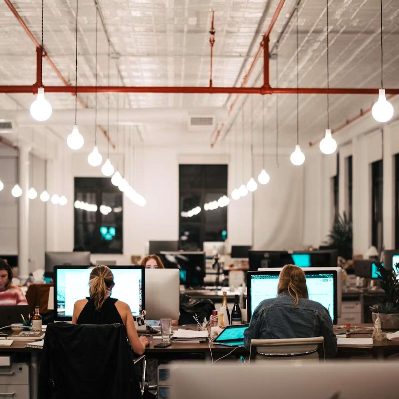 10 Hottest Startups to Watch in 2026