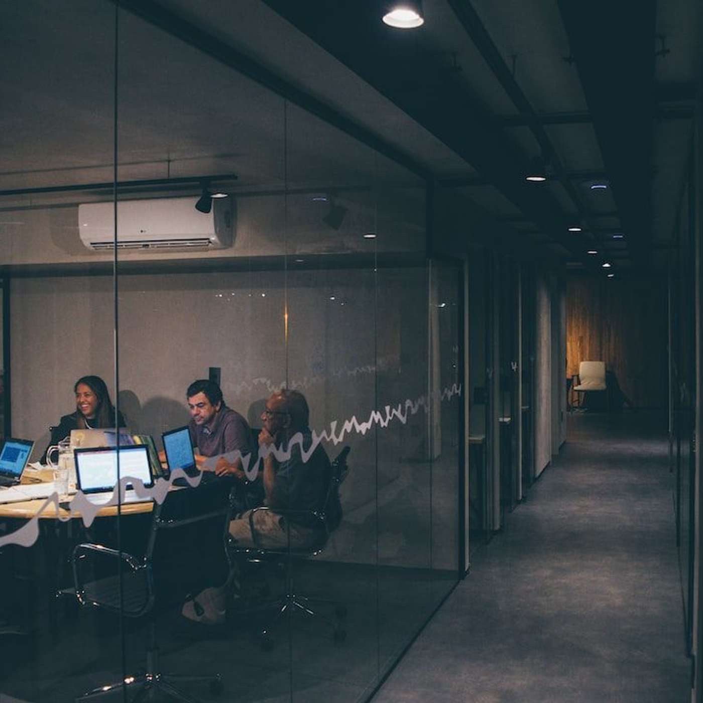 Meeting Facilitation Best Practices - 7 Essential Tips for Success