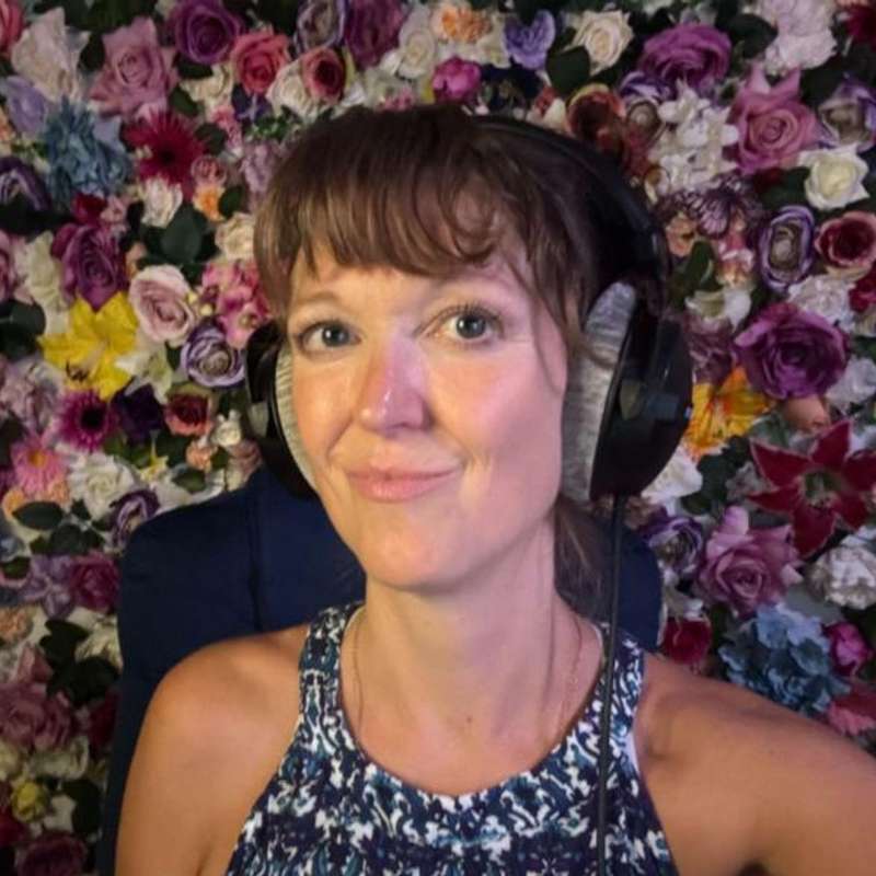 Suzie Cross