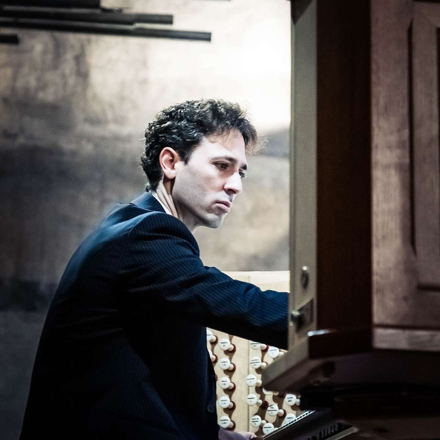 Il Maggio Organistico presenta recital di Vincent Dubois, organo episode artwork