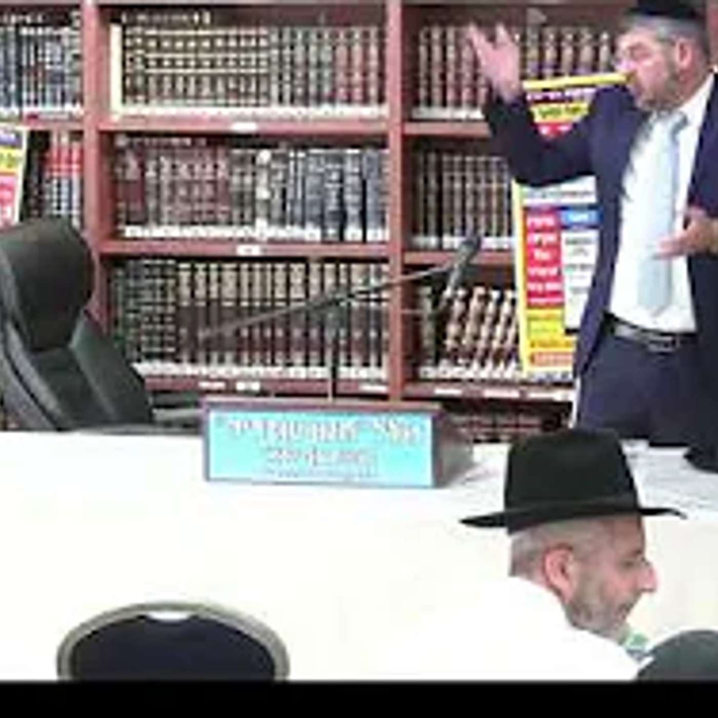 הרב שלומי קדוש  : להוציא את מצרים - מבני ישראל .
