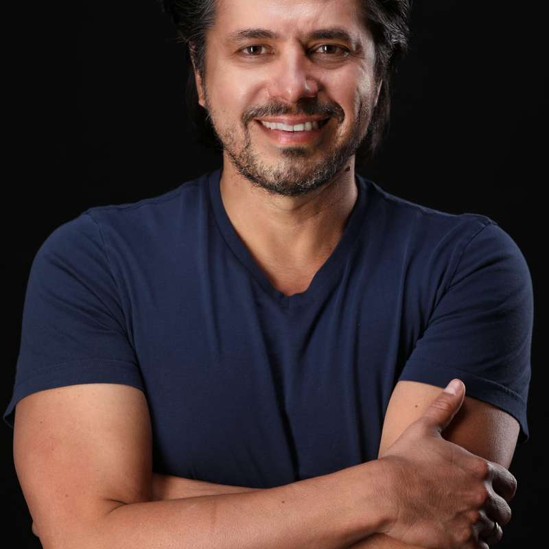 Christian Ray Flores