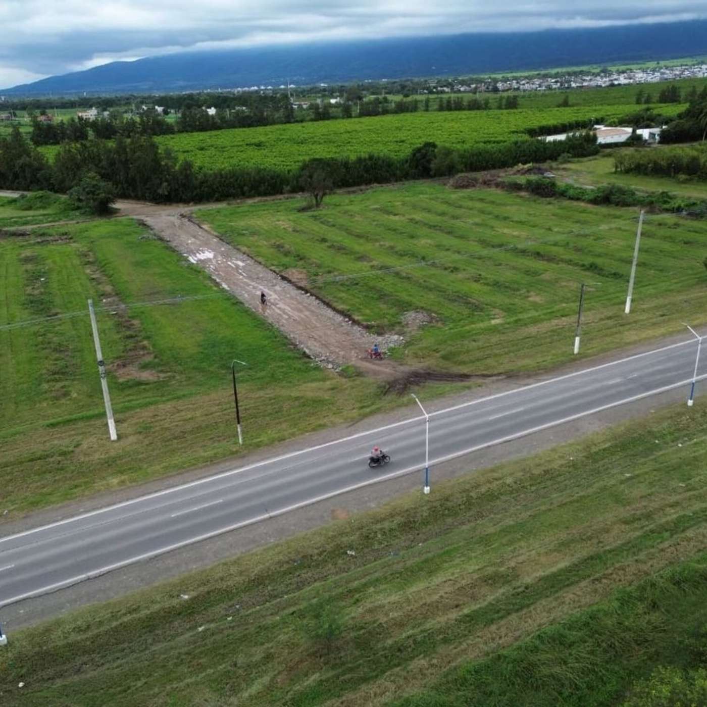 La nueva calle en el Camino del Perú: más halagos, la oficialización y una advertencia