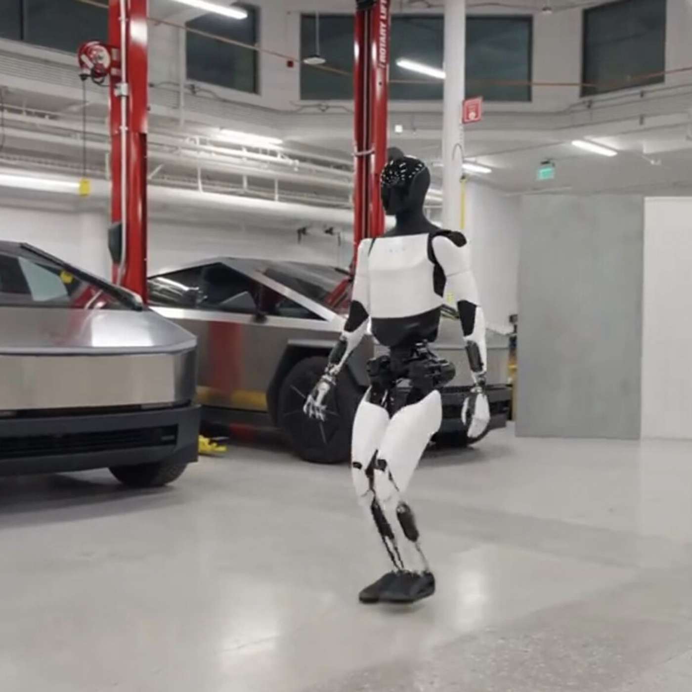 Google Unveils Advanced AI Model Gemini Pro, Tesla Unveils Optimus Gen 2, Meta Unveils Ray-Ban Smart Glasses in US, and more...