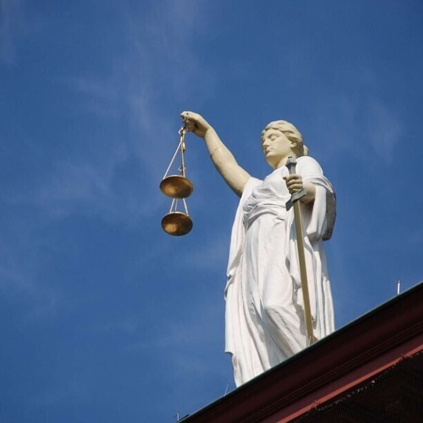 Тетю студента, пытавшегося подорвать ФСБ в Архангельске, оштрафовали за стихи о племяннике