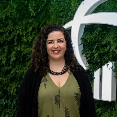 Thais Helena Batista Farias de Moraes