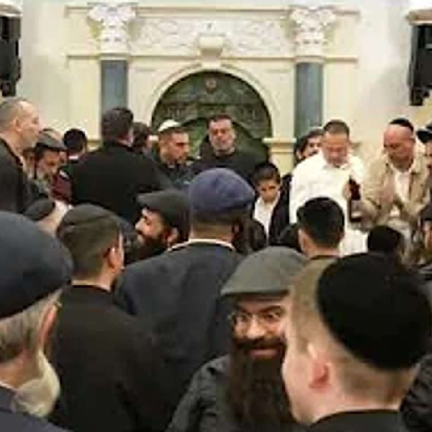 אמירת קדיש - במעמד בנש"ק הרה"צ כבוד הרב - יואל משה פינטו שליט"א - יום חמישי - ט' אדר - תשפ"ו - אשדוד אמירת קדיש - במעמד בנש"ק הרה"צ כבוד הרב - יואל משה פינטו שליט"א - יום חמישי - ט' אדר - תשפ"ו - אשדוד