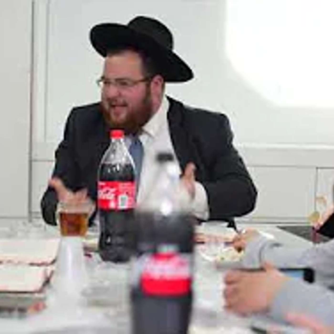 טירוף: הצדקנית סונה חושפת 'חכם מנחם מנשה לפני פטירתו גילה לי 'כשאמריקה תעשה את... יבוא משיח והנה זה.