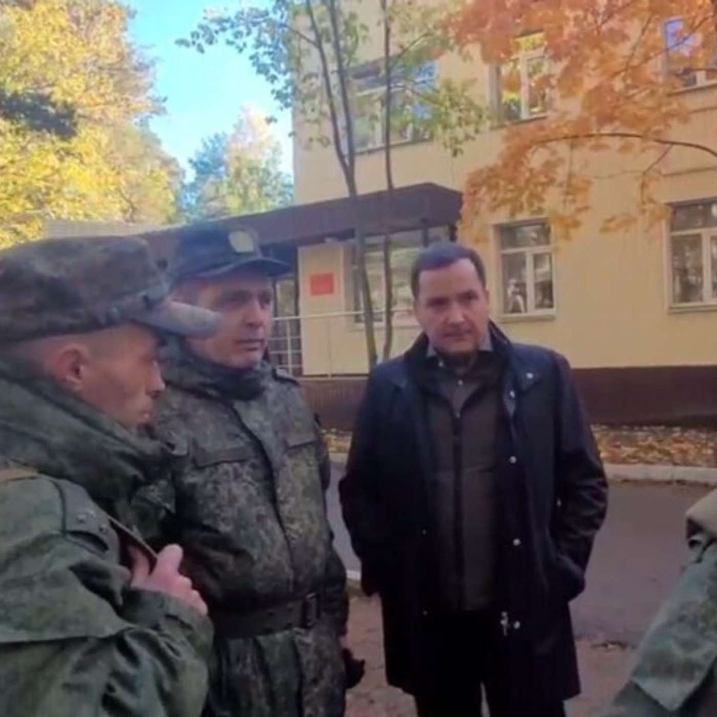 Глава Архангельской области, что воины вернутся домой «целыми и здоровыми»