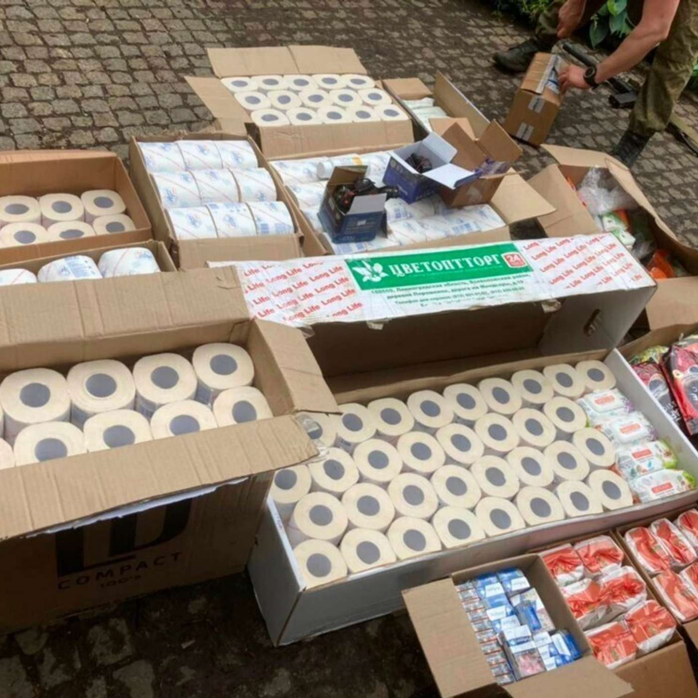 Помощь идет: из Мурманска воюющим в Украине отправляют туалетную бумагу, нижнее белье, военную форму