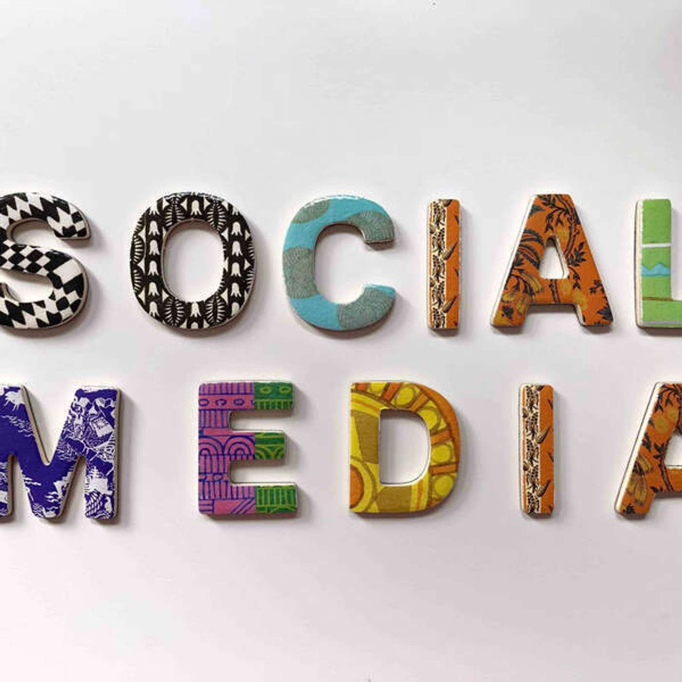Palavras difíceis de pronunciar em inglês: social media! {Part I} episode artwork