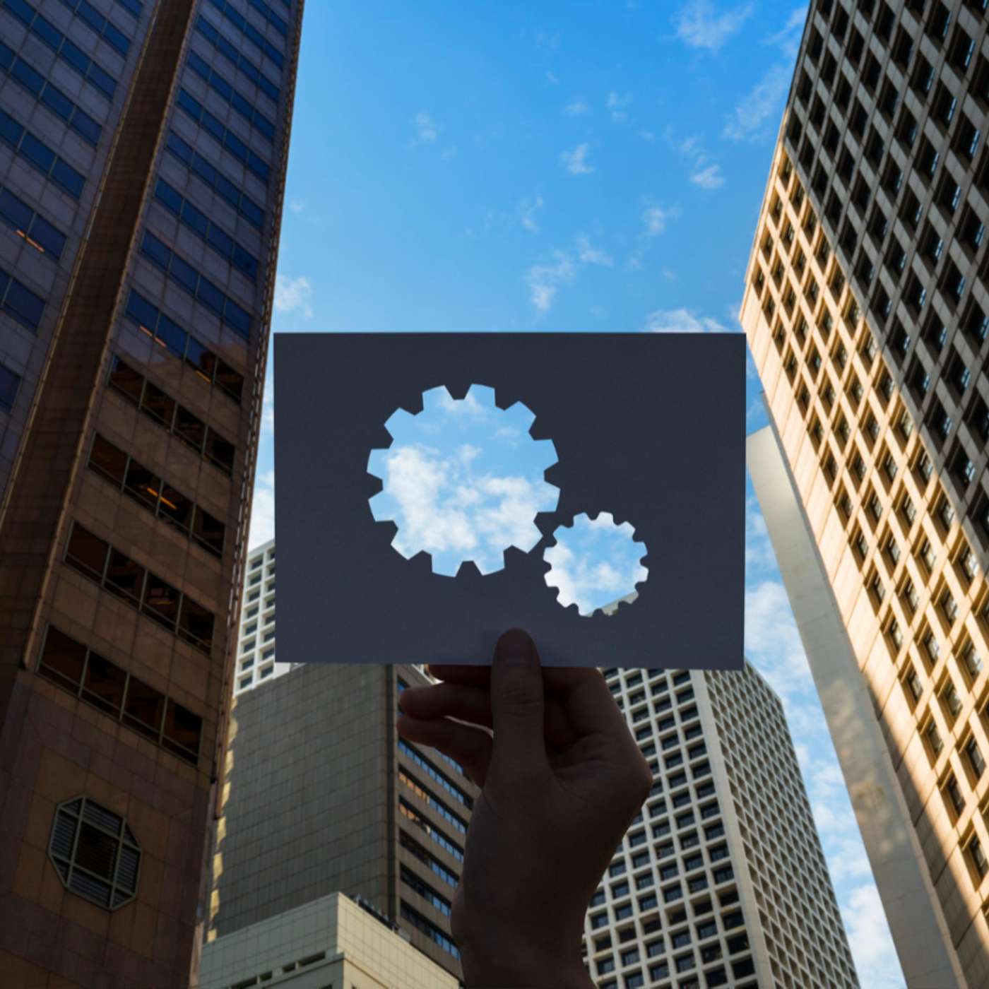 Navigating Complexity: The Challenges of Managing Large-scale Projects