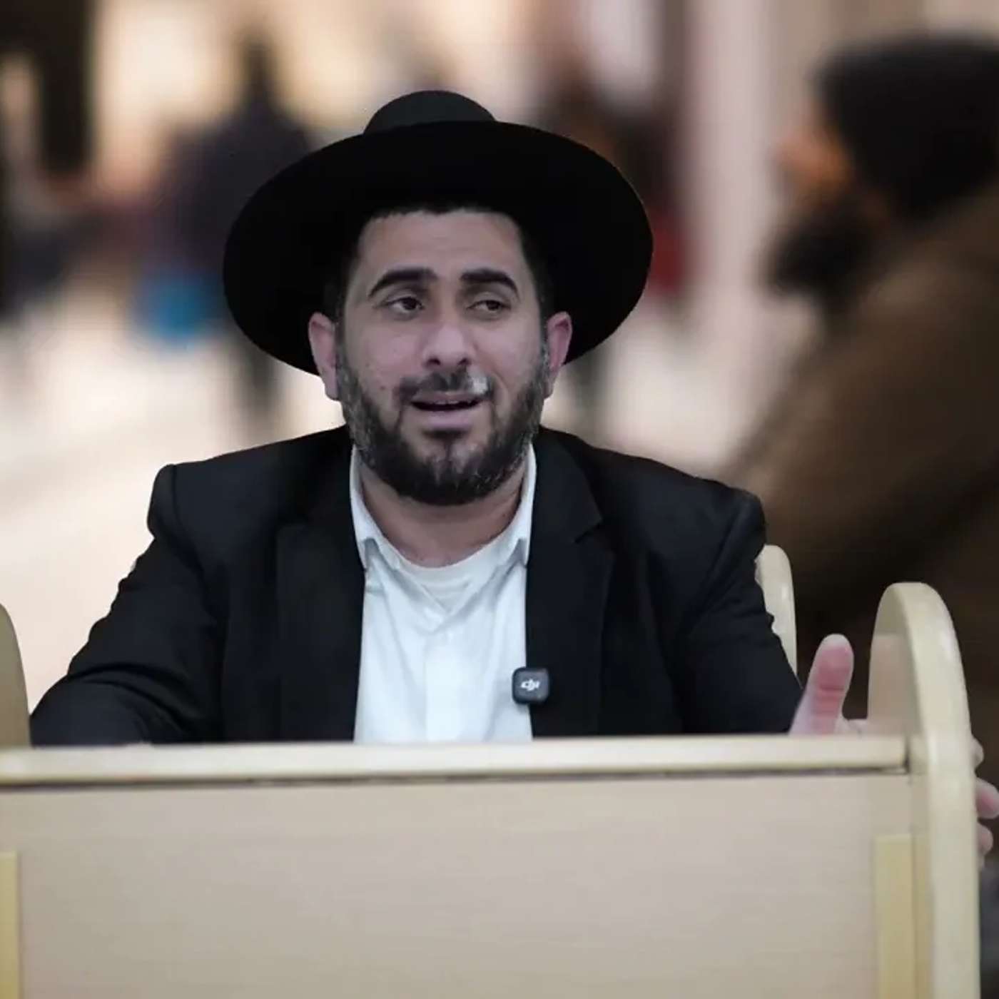 הרב זל״א | כמה חשוב לתת כף זכות בקלות אפשר לאבד גם עולם הזה וגם עולם הבא !!!! episode artwork