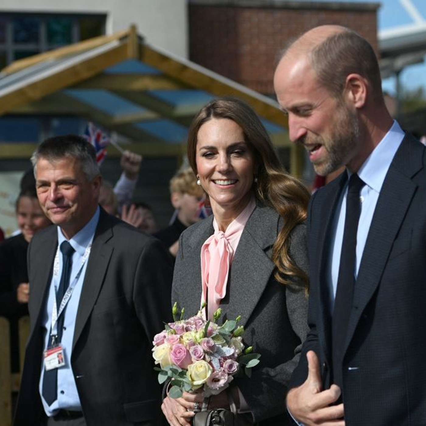 NHS Launches Jesss Rule, Kate Unveils Memorial, Amazon Closes UK Fresh Stores, UK-France Migrant Deportation Blocked, and more... episode artwork