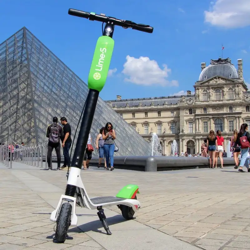 E-scooters in trouble, what happened to subscription boxes, 50inTech's Caroline Ramade, event hacks, and more