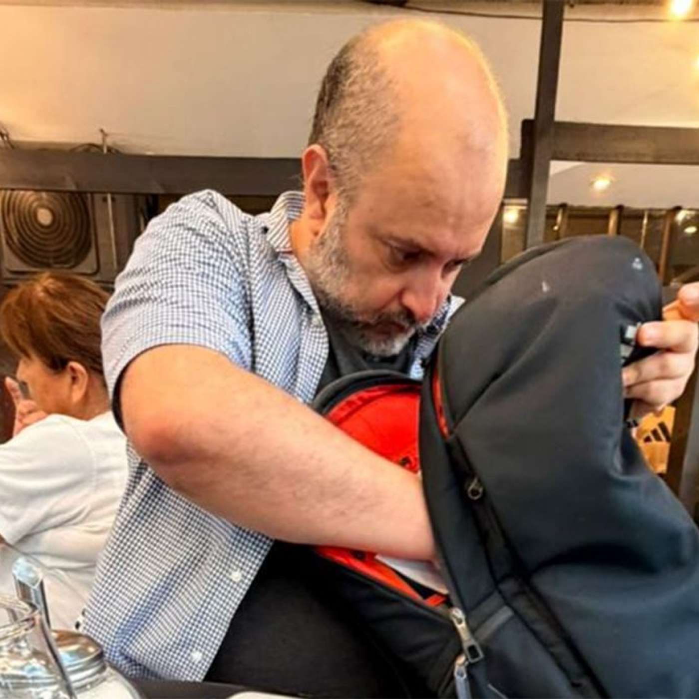 Ahorros perdidos, familias quebradas y un intento de suicidio: el costado más dramático de la causa Ovejero episode artwork