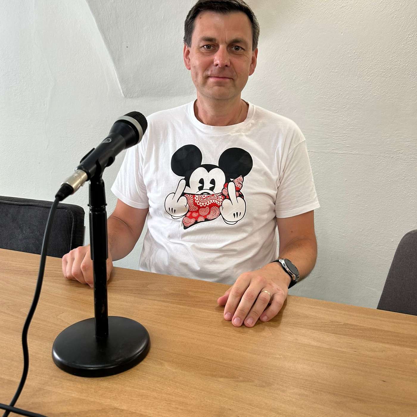 Radovan Mikeš (2. díl): Fyzikální experimenty a badatelské projekty ve výuce episode artwork