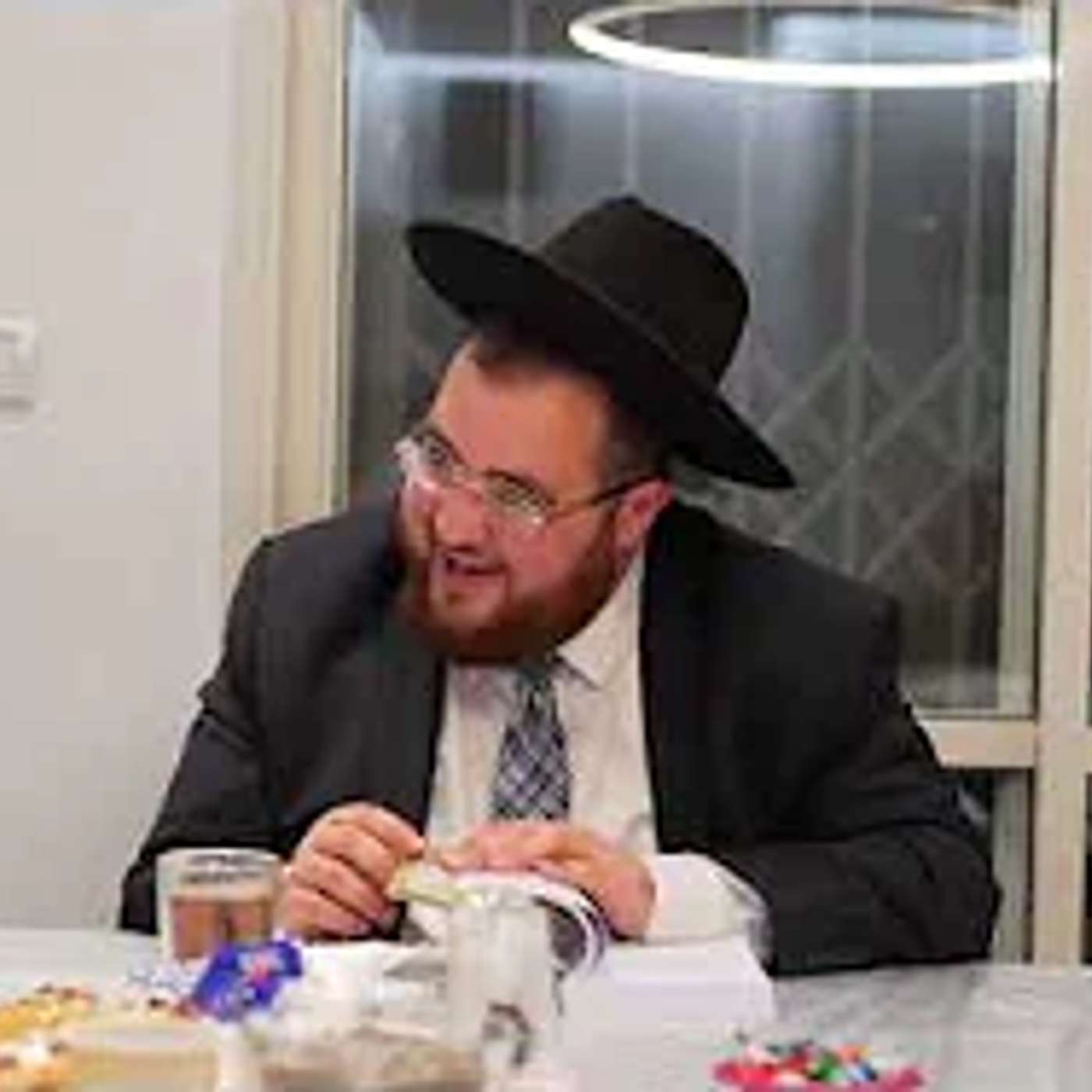 זעזוע בירושלים: המקובל הרב יצחק כהן: 'אני מכיר אנשים שכבר פגשו את מלך המשיח ודיברו איתו... הוא ב...'