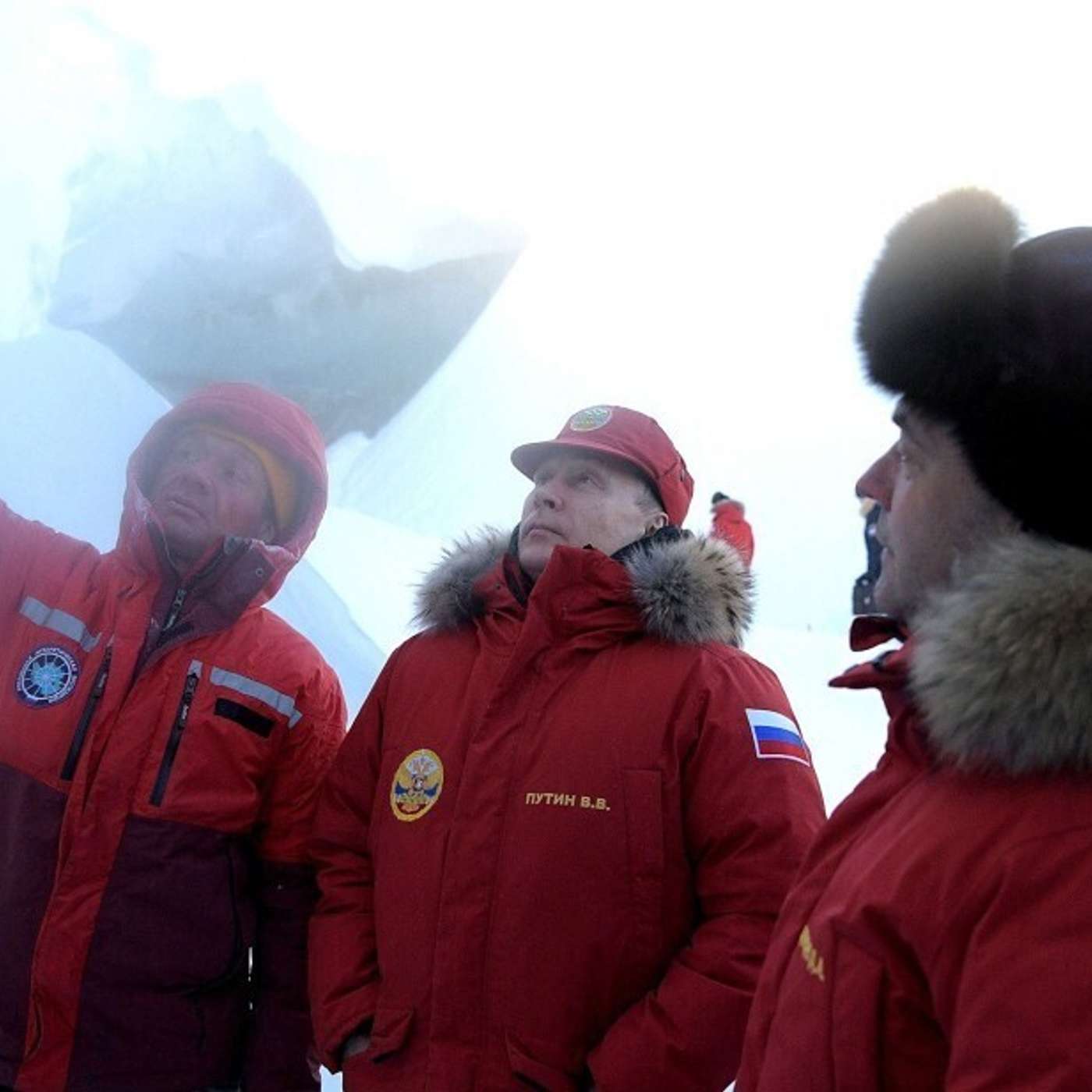 На фоне войны, санкций и надвигающегося коллапса Москва заявляет о прекрасном будущем судоходства в российской Арктике