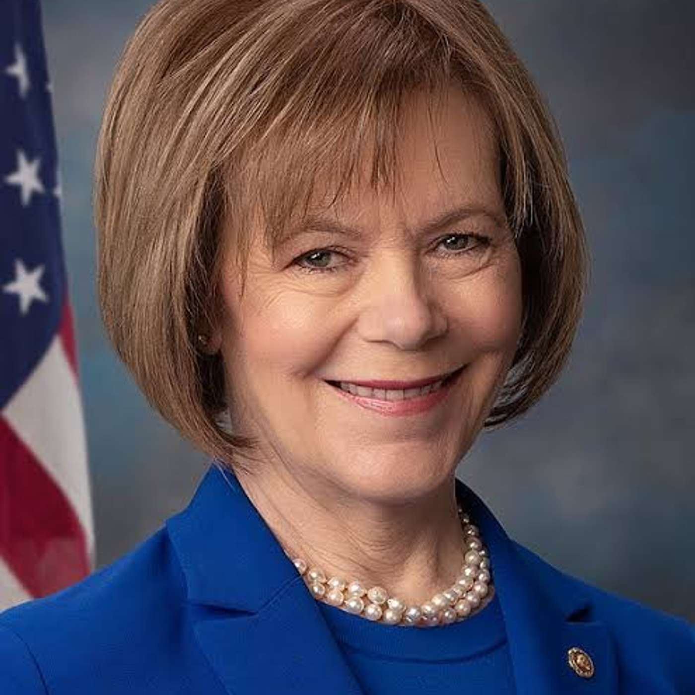 04-15-25 Senator Tina Smith talks about the The broader impact of the DEI attacks, the dismantle of SBA and what's next with Q bear on the Afternoon Drive Time