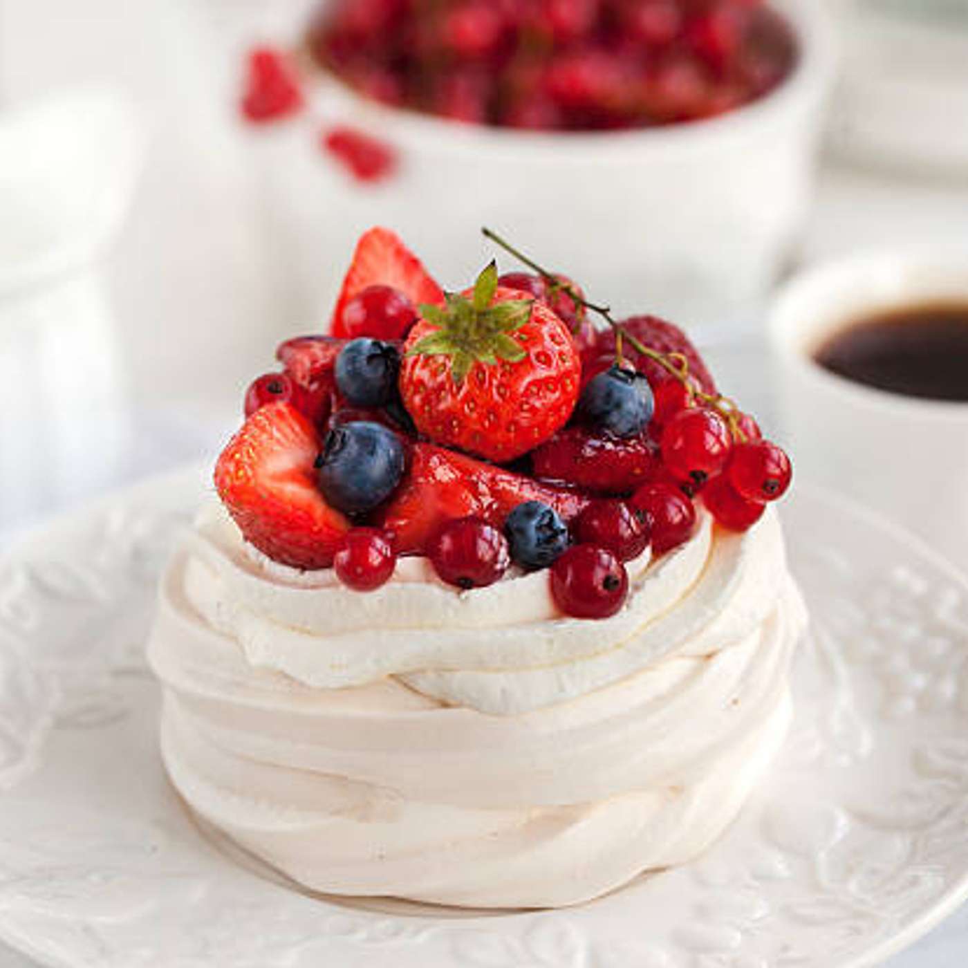 Pavlova aux fruits rouges sans gluten episode artwork