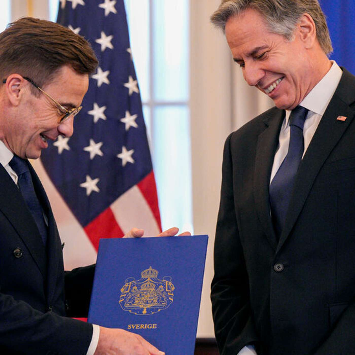 German Travel Strikes Cripple, EU Probes Apple-Epic Clash, Heat Records Shattered in February 2024, Sweden Joins NATO, and more...