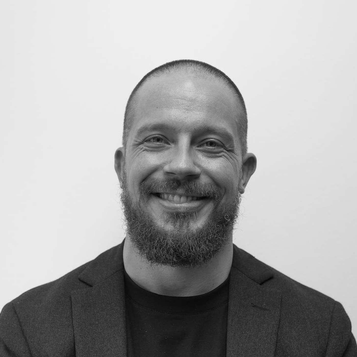 #6 - Antti Akonniemi - Stand-up ja sen aloittaminen, työtavat ja podcastien tekeminen episode artwork