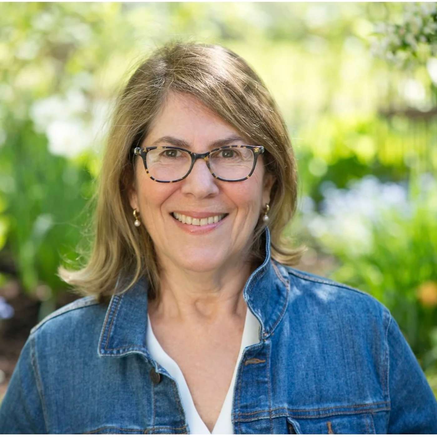 Writers of the Catskills: In Conversation with Elizabeth Lesser (TMWYR Ep. #56)