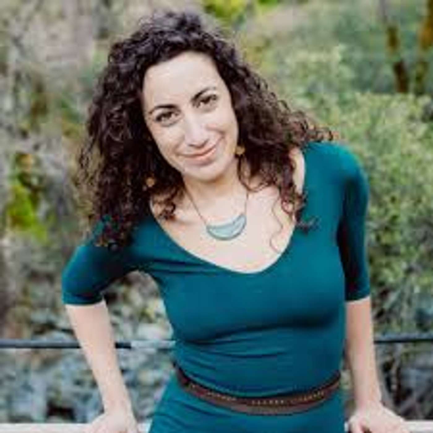 Lindsay Bellows, freelance consultant/musician for CHIRP, First 5 Nevada County, and KVMR. episode artwork