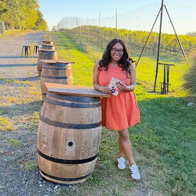 Morgan (morgstaysbookd)