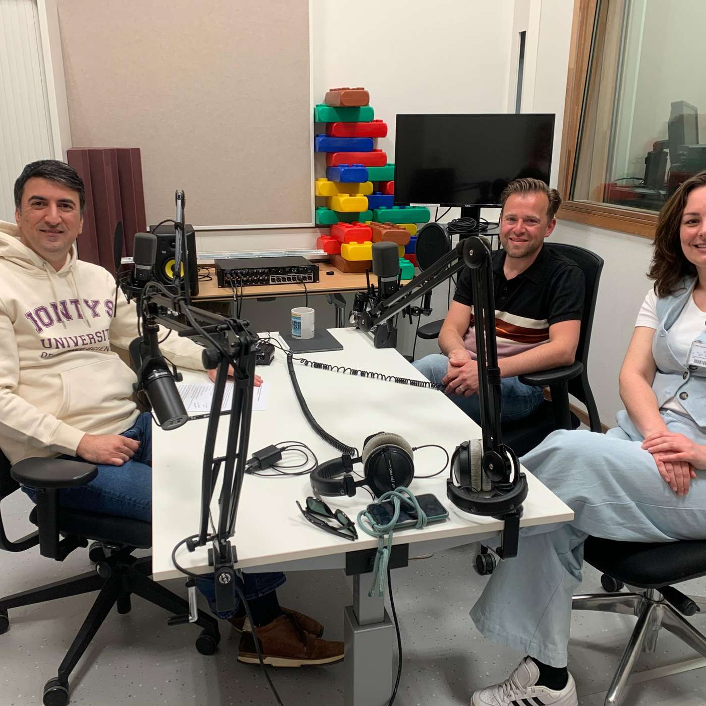 AI Garage: Eva Deckers en Rick van Loon over de operatiekamer van de toekomst AI Garage: Eva Deckers en Rick van Loon over de operatiekamer van de toekomst