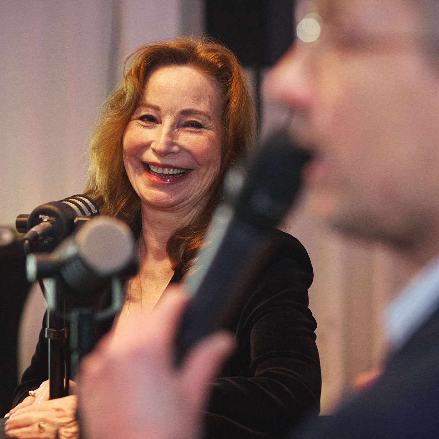 Hoe gebrek aan zelfliefde een alcoholprobleem veroorzaakt (met Marian Mudder)