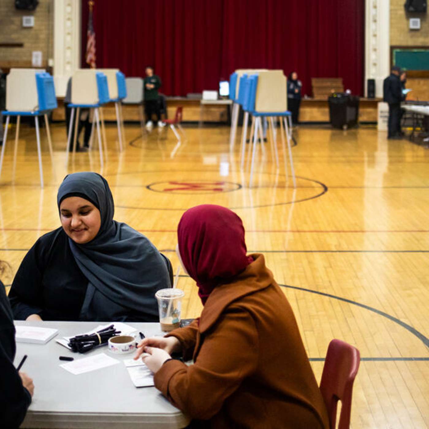 Biden Wins Michigan Primary, Navalnaya Fights for Navalny Funeral, Macron-Scholz Clash on Ukraine, Supreme Court Reviews Trump's Immunity, and more...