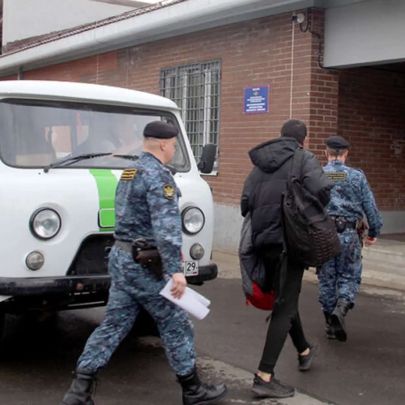 Гражданина Украины год держат в депортационной тюрьме, не давая уехать на родину