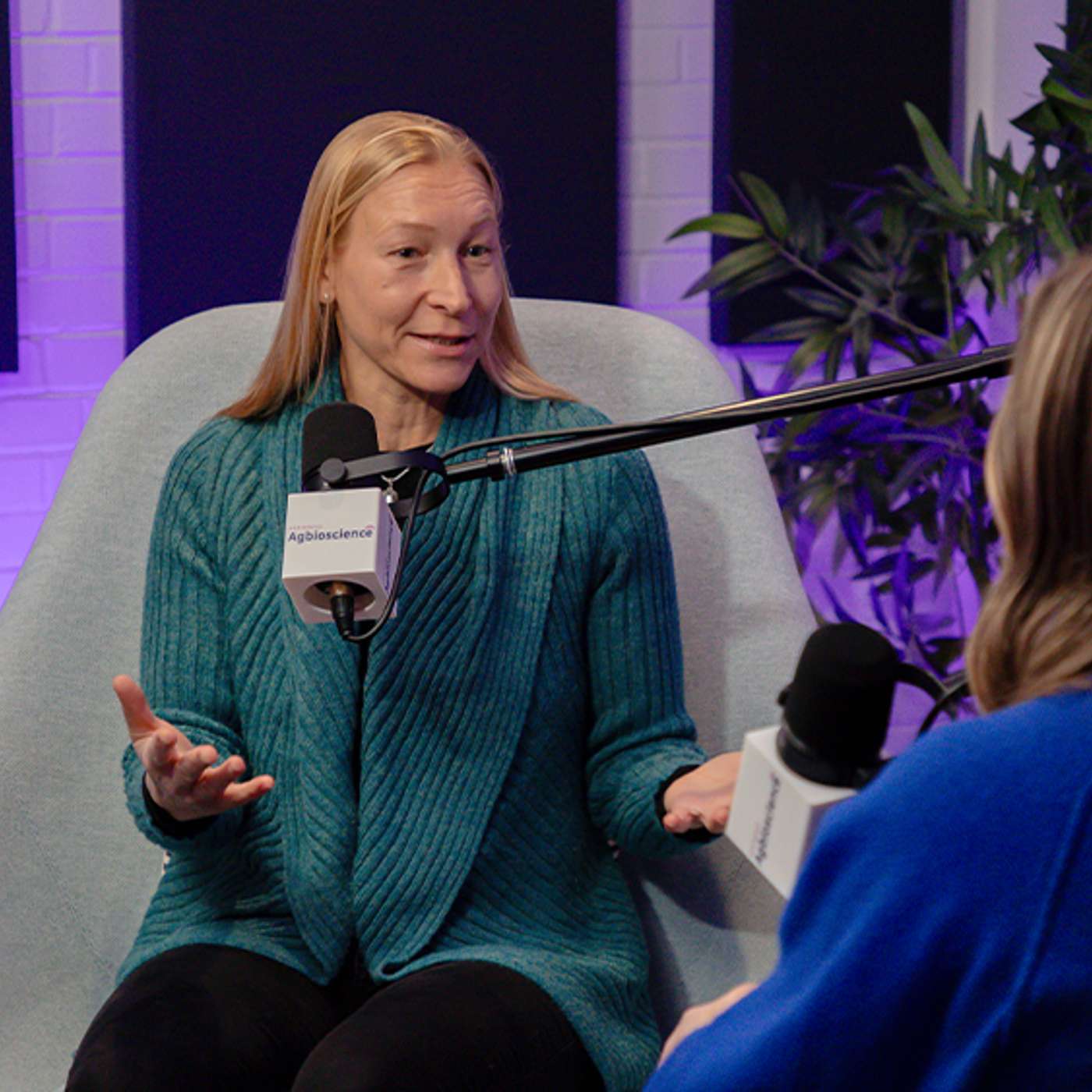 405. Sandra Vijn on Kipster US' partnership with MPS Eggs, consumer transparency + revolutionizing sustainable food production