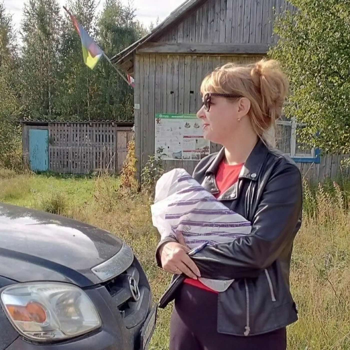 Вдова “героя” и голосование в кустах. Как прошли выборы в российской глубинке