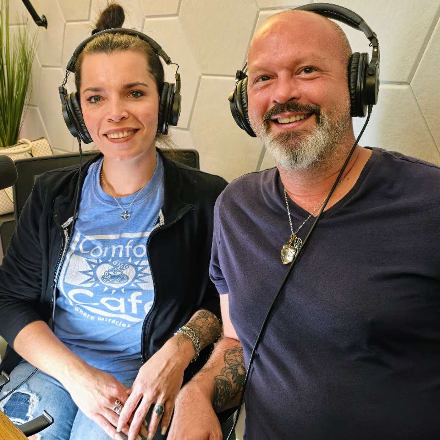Ep. 131 Jaycee Clark and Justin Motl - Comfort Cafe Ep. 131 Jaycee Clark and Justin Motl - Comfort Cafe
