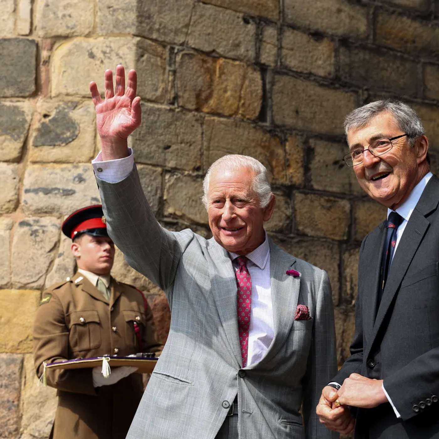 King Charles Visits Lancaster, Community Mourns Heckmondwike Tragedy, UK PM Unveils AI Housing Tool, Unicef Reports Child Health Inequalities, and more... episode artwork