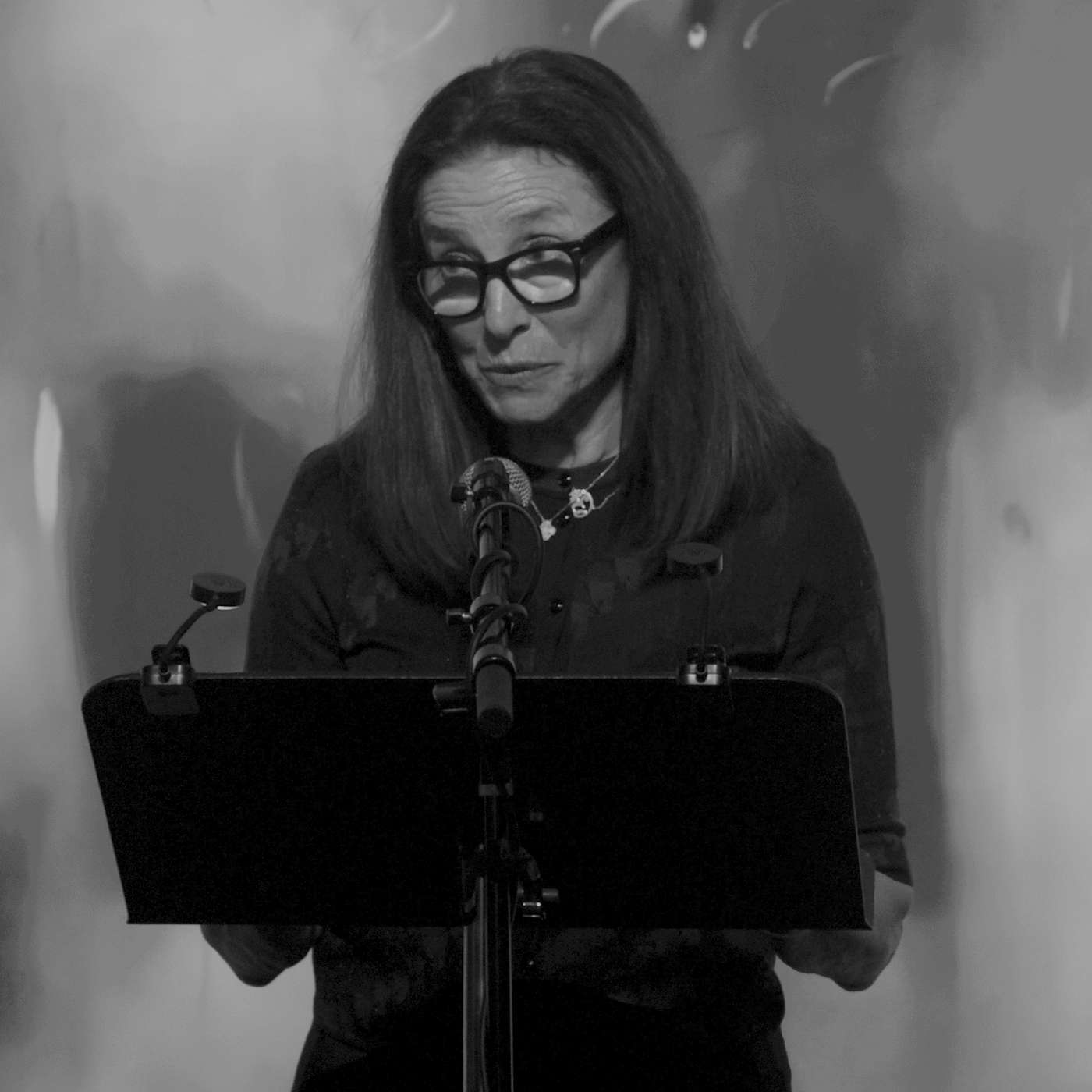 Mimi Rogers Performs "Caught" by Michelle Latiolais episode artwork