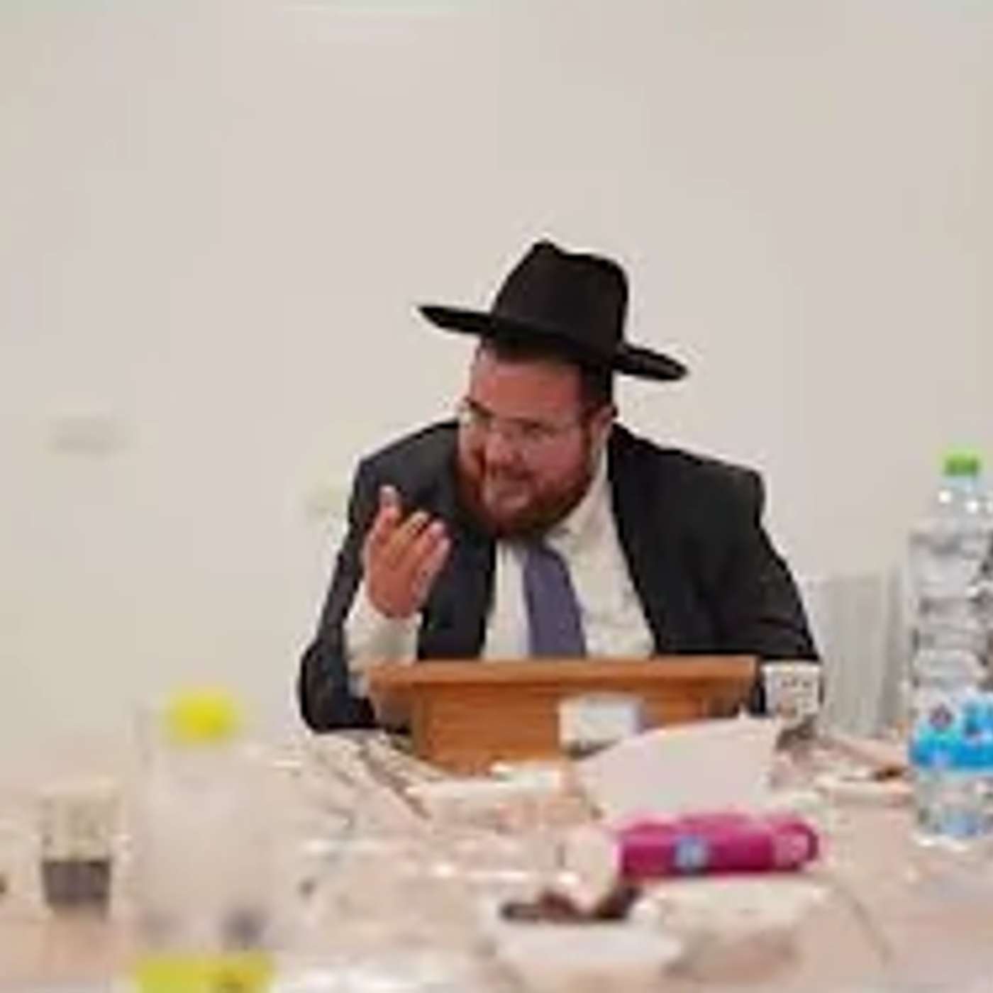 מטורף: הצדיק העליון רבי דן סגל שובר שתיקה: 'הולך לקרות פה הפתעה במדינה שלא חלמתם ואחר כך גילוי משיח'