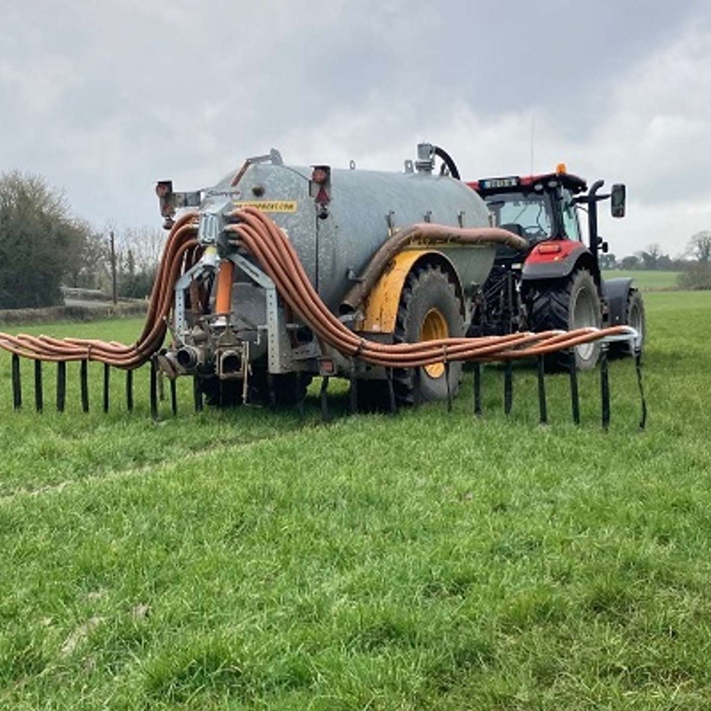 Fertiliser or slurry - when to spread and how much to apply?