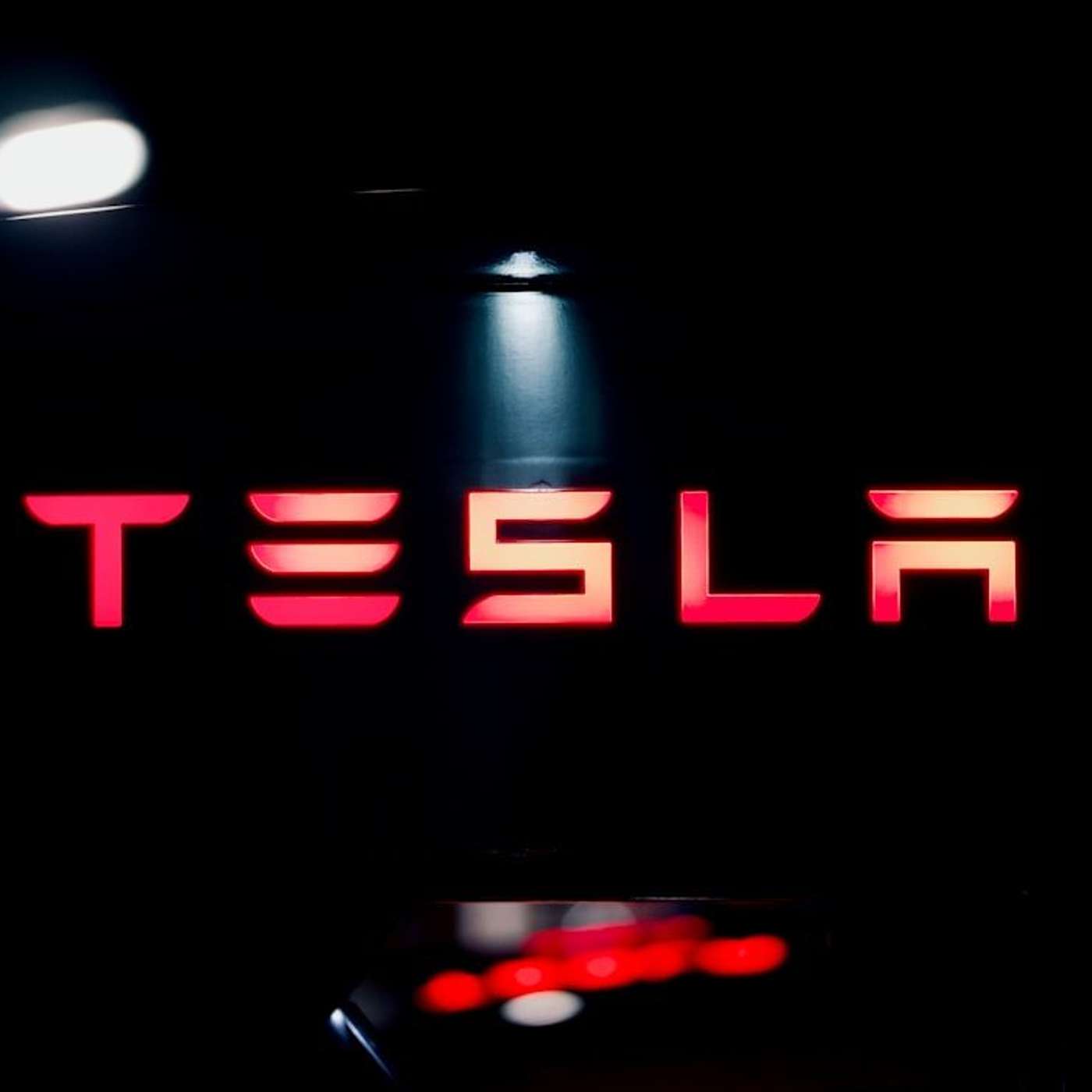 Tesla Rolls Out Cheaper EVs, But Prices Fail to Excite Market