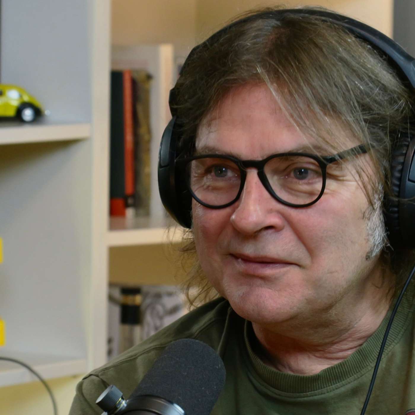 „Rokenrol je bio religija mladih” | Nikola Čuturilo | Agelast | 256