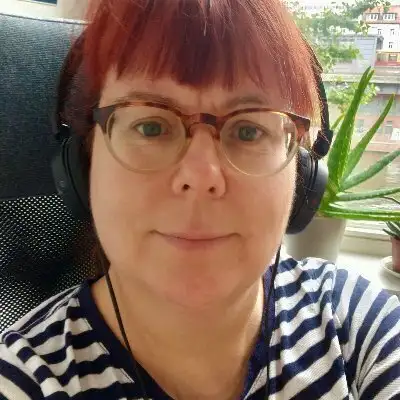 Cate Lawrence 🇦🇺🇩🇪 💻🐈