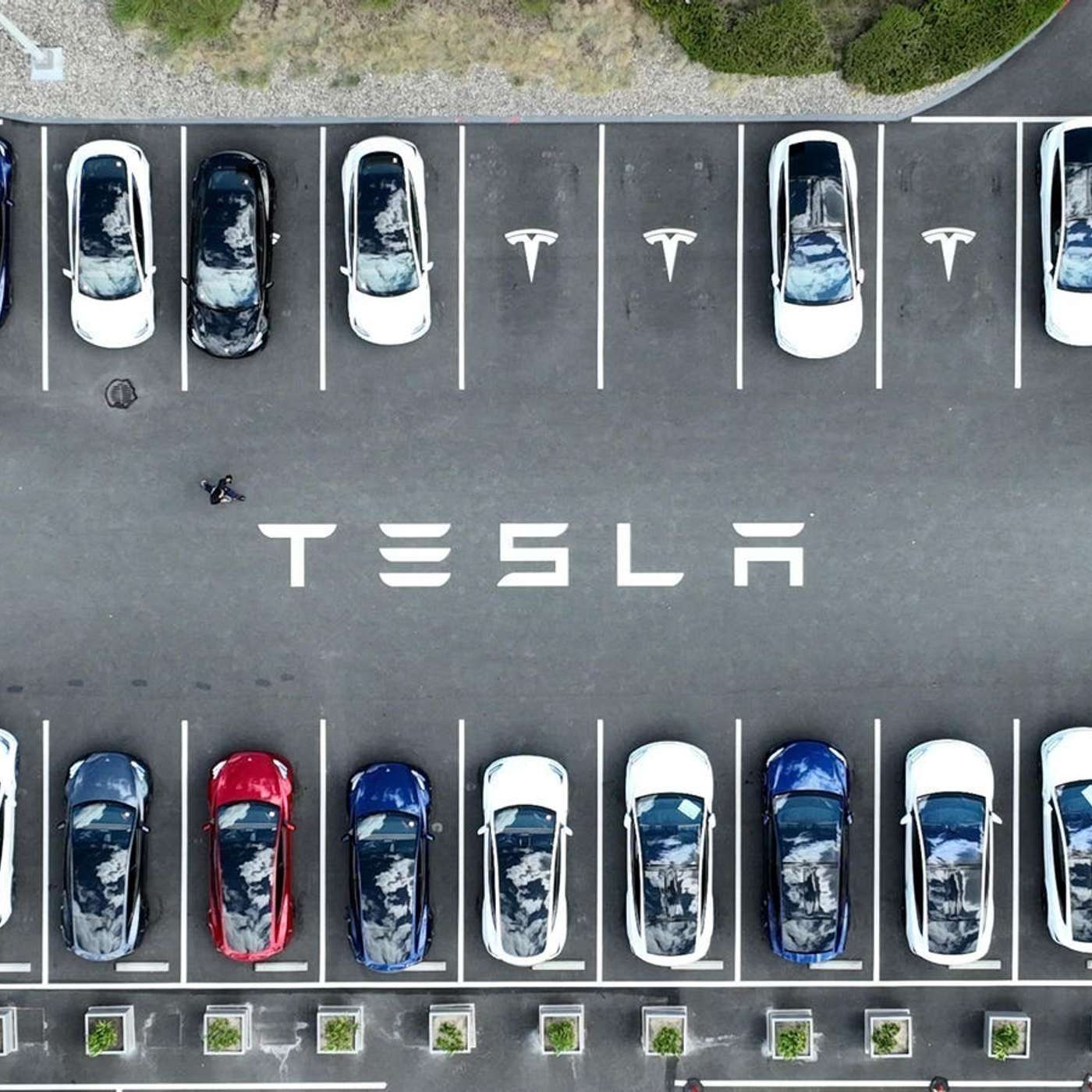 Apple Loosens EU App Store Rules, Tesla's Sales Struggle: Stock Plummets, JAXA's Historic Moon Landing, Regulators Investigate Big Tech's Influence, and more...