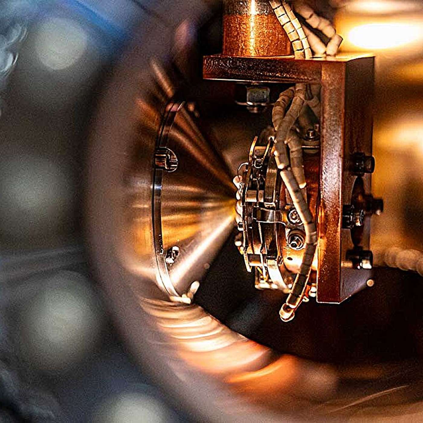 Plasma Rotation Boosts Fusion Design, Cellectar Expands Cancer Patents, DTCS Slashes Real-Time Analysis Time, Mayo Clinic Leads Hyperthermia Cancer Breakthrough, and more...