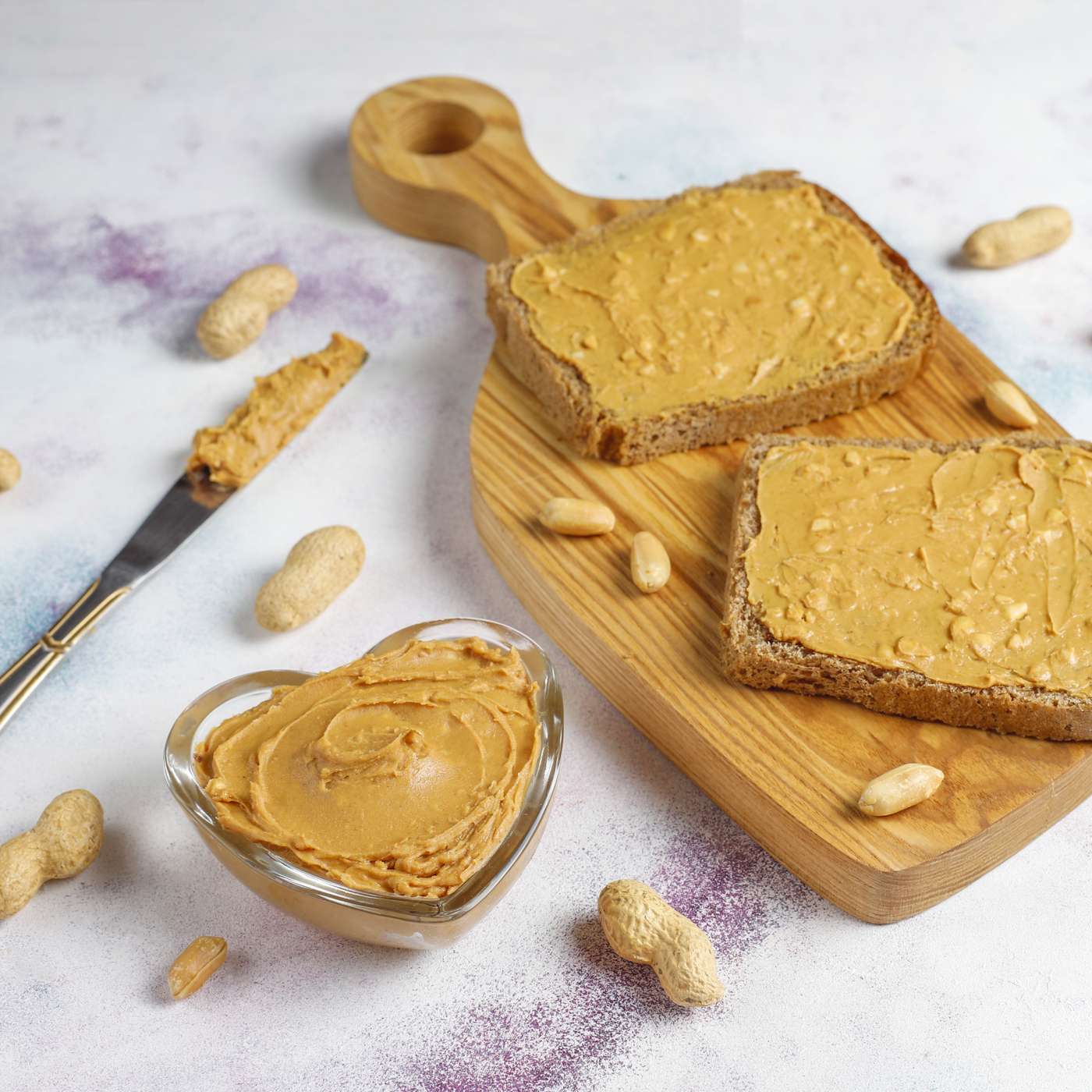 Breakthrough in Peanut Allergy Treatment, Oldest Hell Ant Fossil Discovered, Yeast Reveals Human Migration Patterns, Study Shows Iceberg Type Shift, and more...