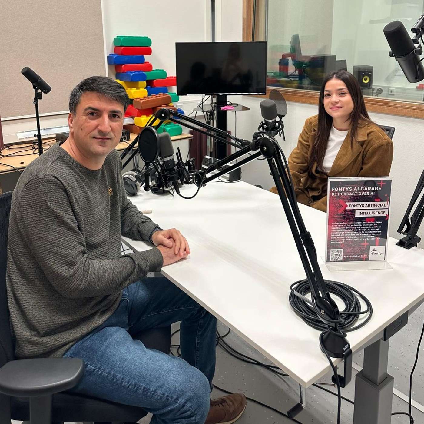 Jong en nieuwsgierig: Ela Yilmaz over AI, social media en de toekomst Jong en nieuwsgierig: Ela Yilmaz over AI, social media en de toekomst